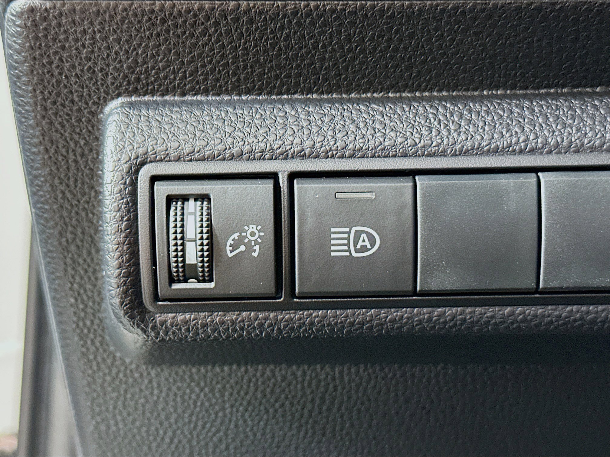 Used 2023 Toyota Corolla LE w/ Carpet Mat Package (TMS) image 16