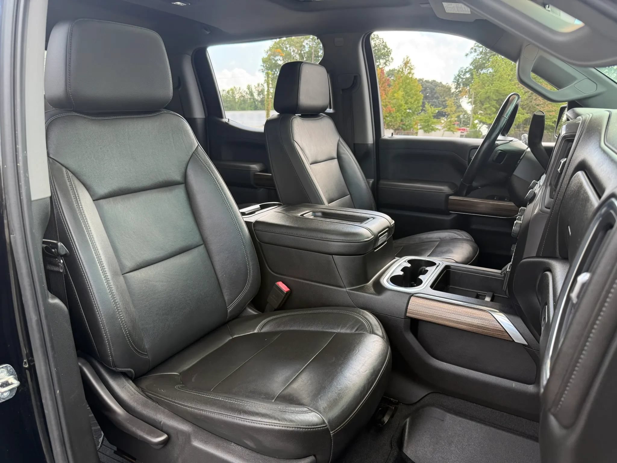 Used 2020 Chevrolet Silverado 1500 RST AWD/4WD image 27