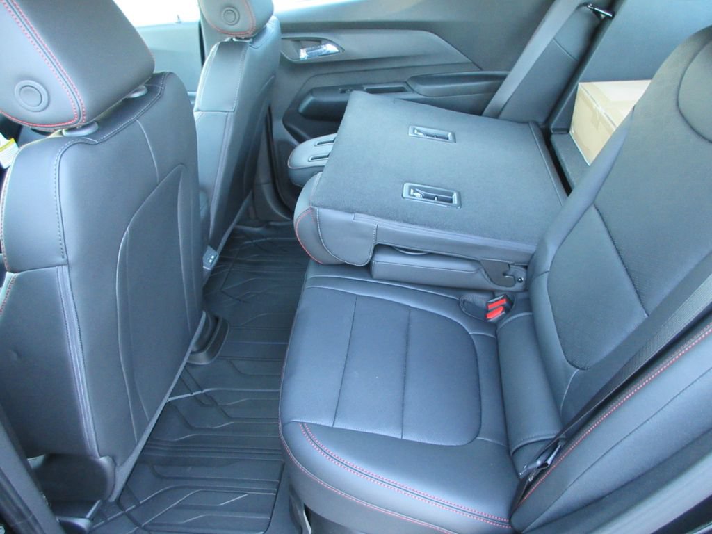 New 2027 Chevrolet Bolt RS w/ Technology Package FWD image 14