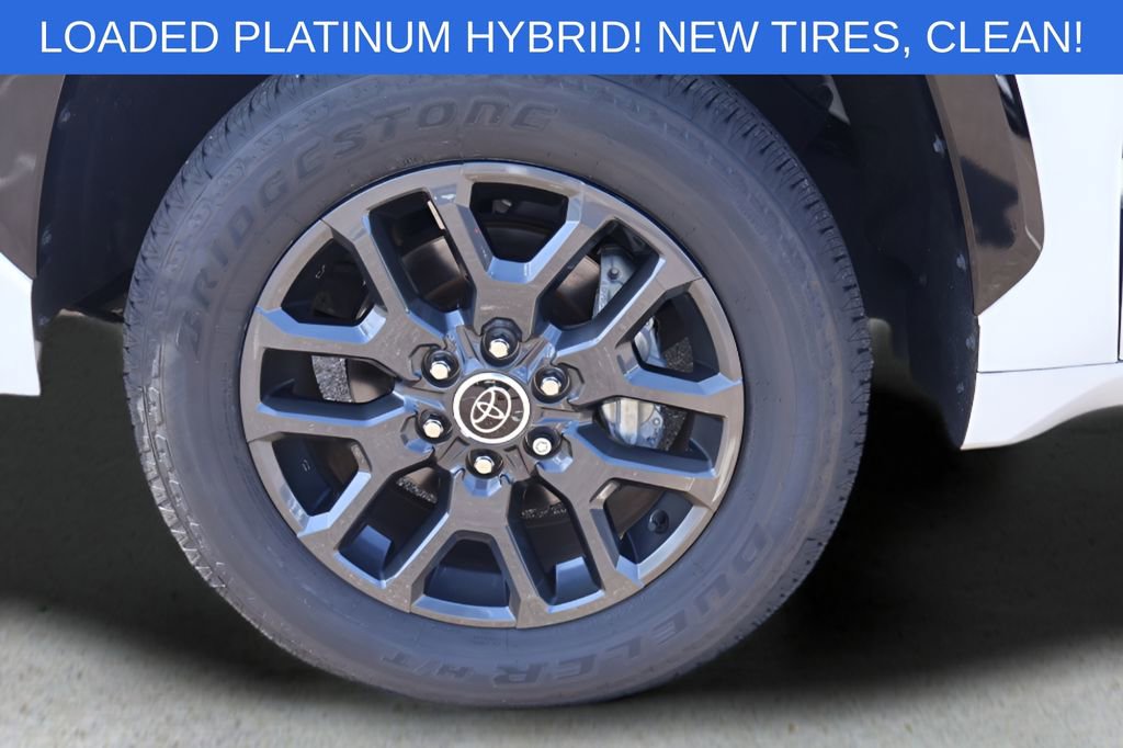 Used 2022 Toyota Tundra Platinum RWD image 30