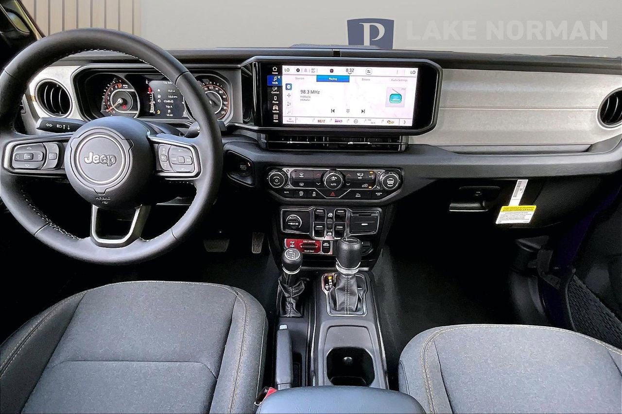 New 2026 Jeep Gladiator Mojave AWD/4WD image 10