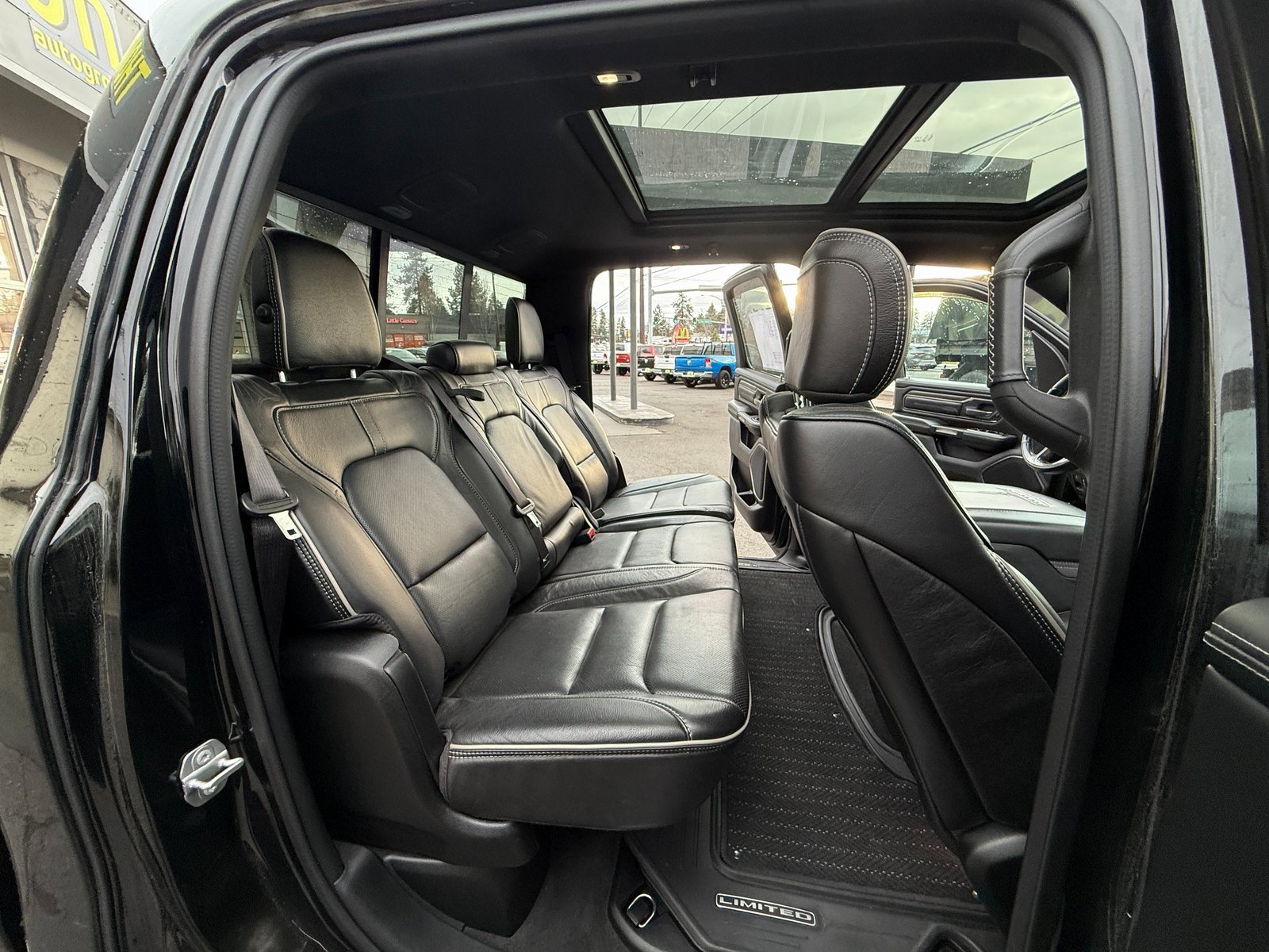 Used 2020 RAM 1500 Limited w/ Advanced Safety Group image 12