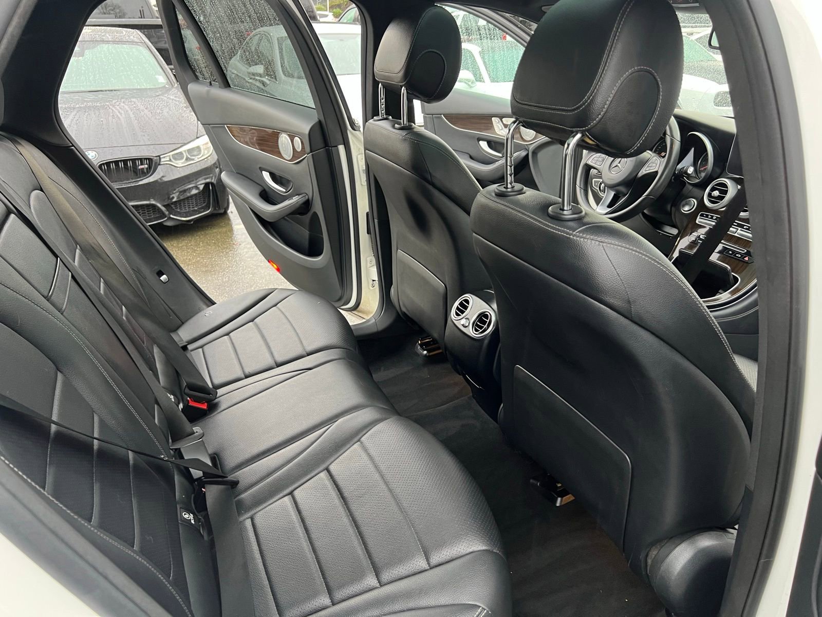 Used 2017 Mercedes-Benz GLC 300 4MATIC image 29