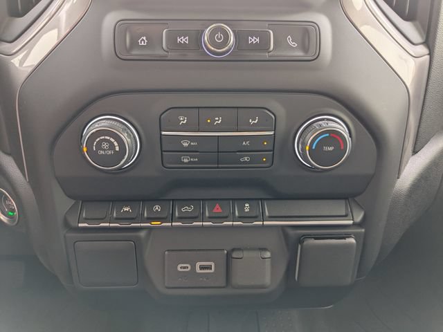 Used 2024 Chevrolet Silverado 1500 Custom AWD/4WD image 3