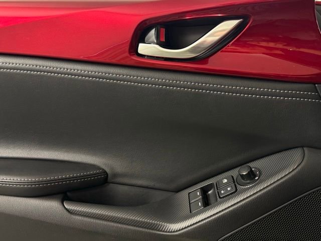 Used 2021 MAZDA MX-5 Miata Grand Touring image 12