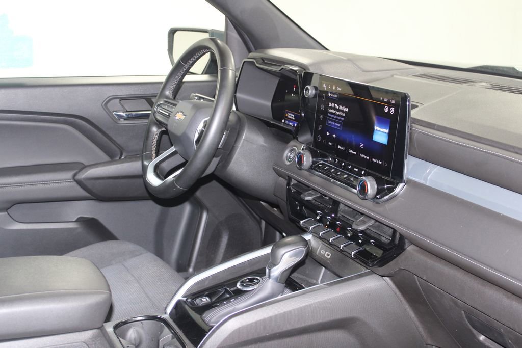 Used 2023 Chevrolet Colorado LT image 28