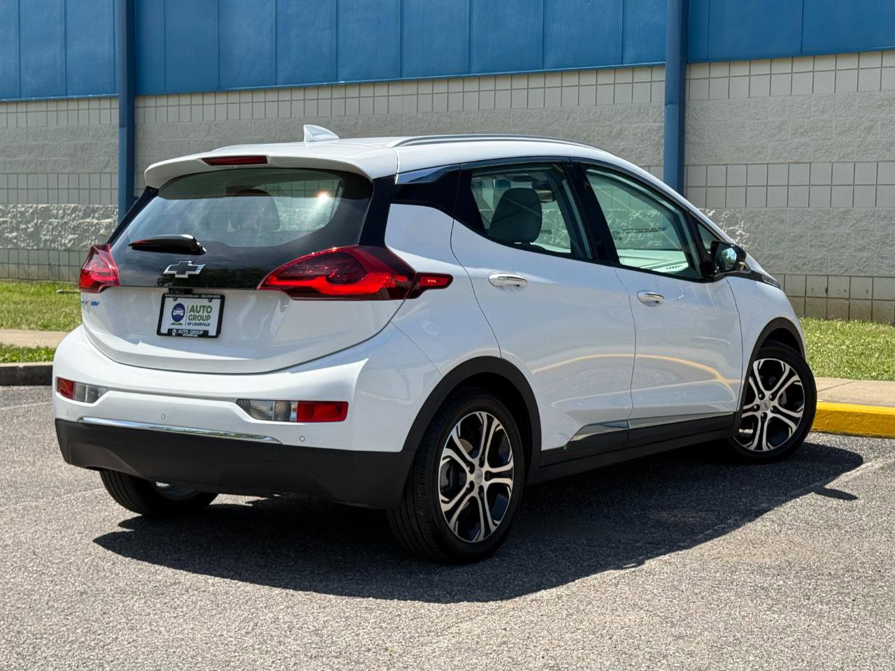 Used 2019 Chevrolet Bolt Premier w/ Infotainment Package image 5