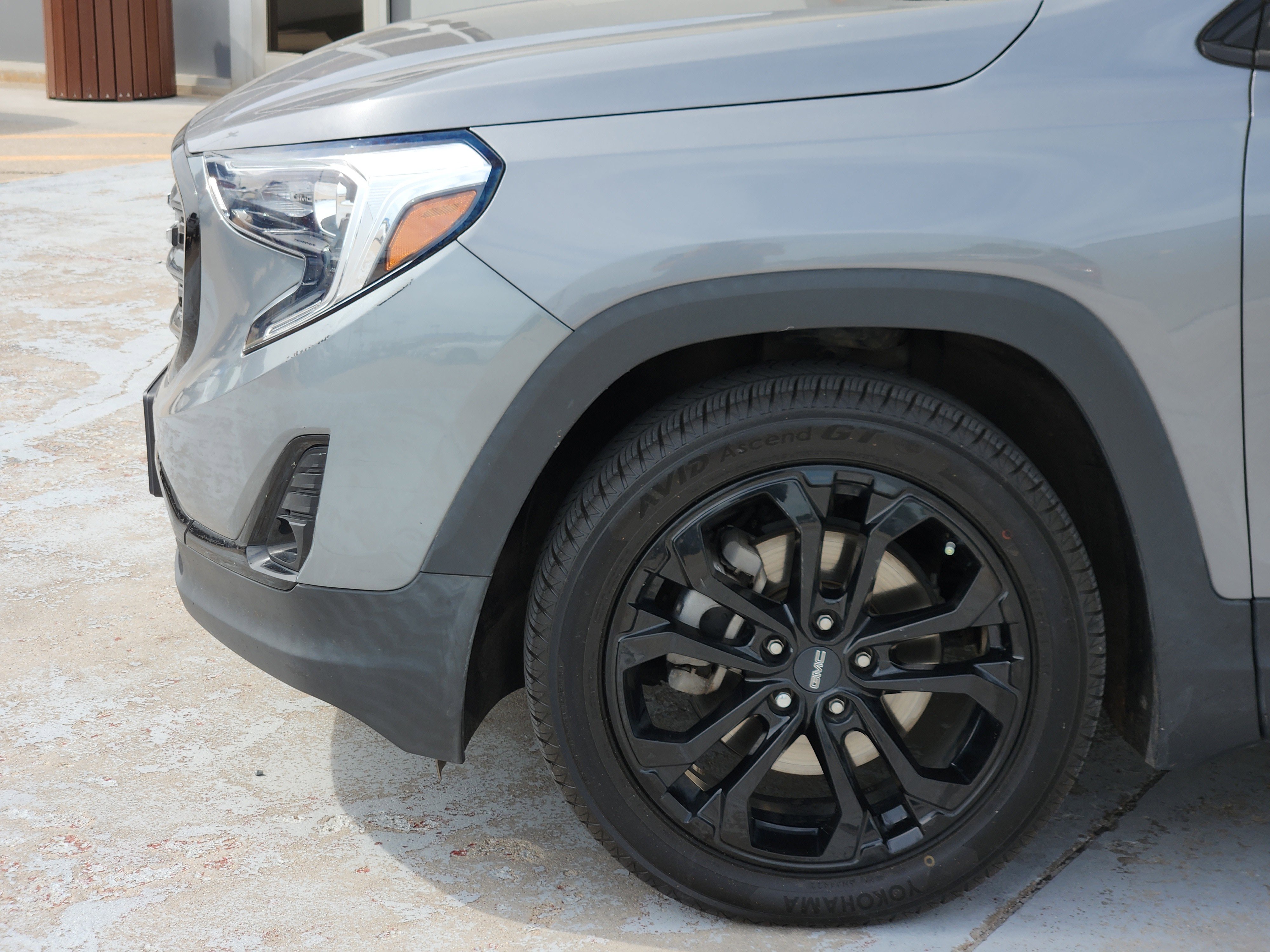 Used 2020 GMC Terrain SLT w/ Preferred Package FWD image 9
