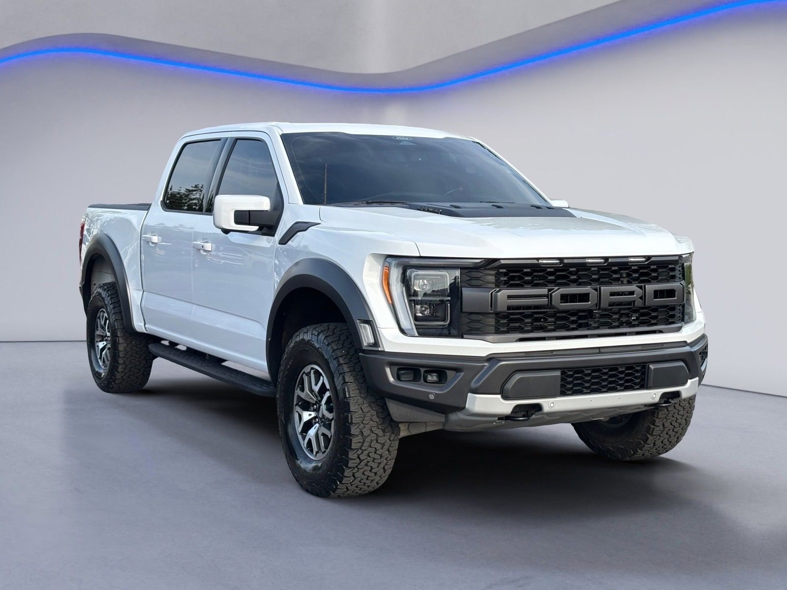 Used 2022 Ford F150 Raptor w/ Equipment Group 801A High AWD/4WD image 4