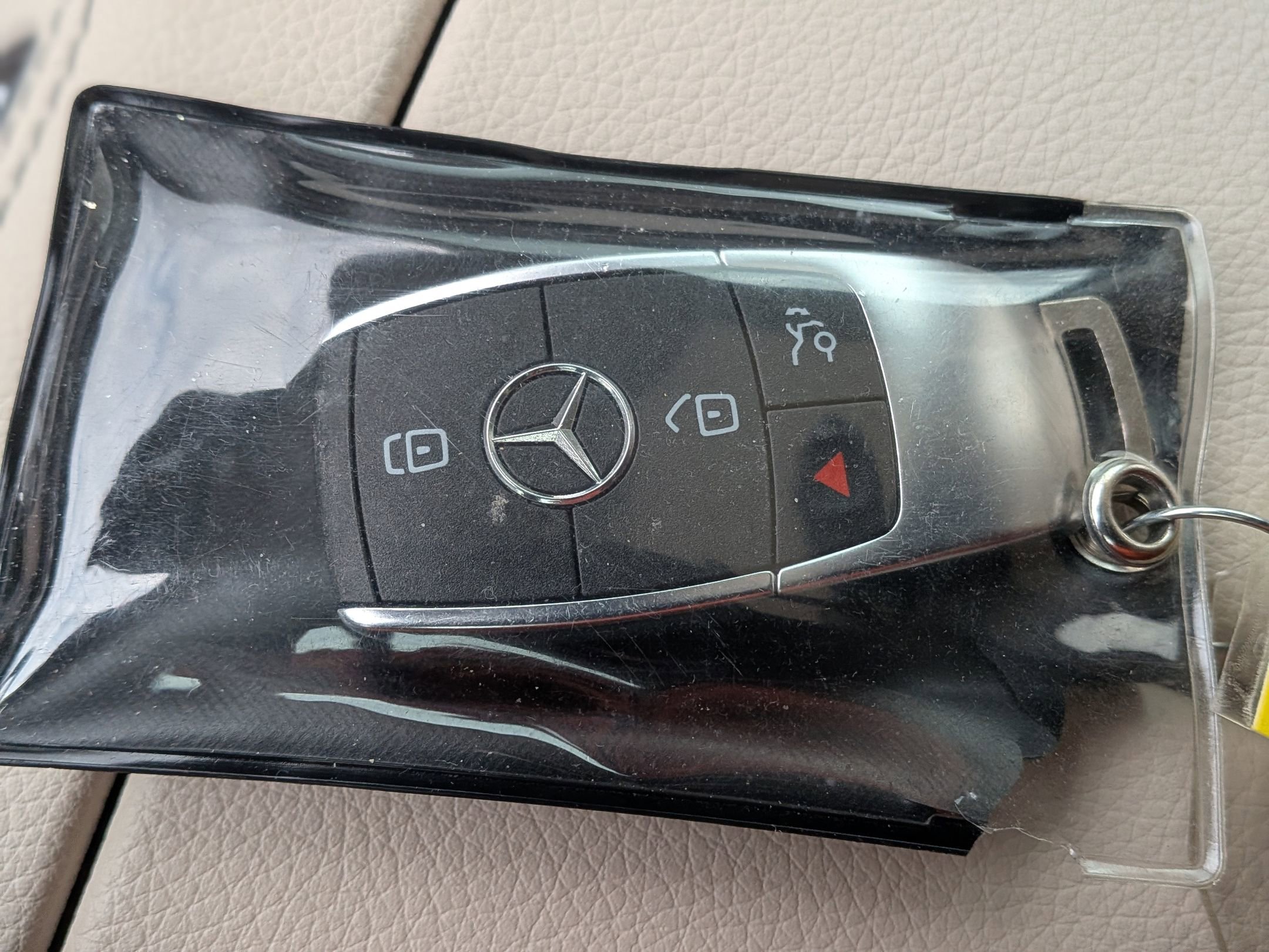 Used 2024 Mercedes-Benz GLE 350 4MATIC image 39