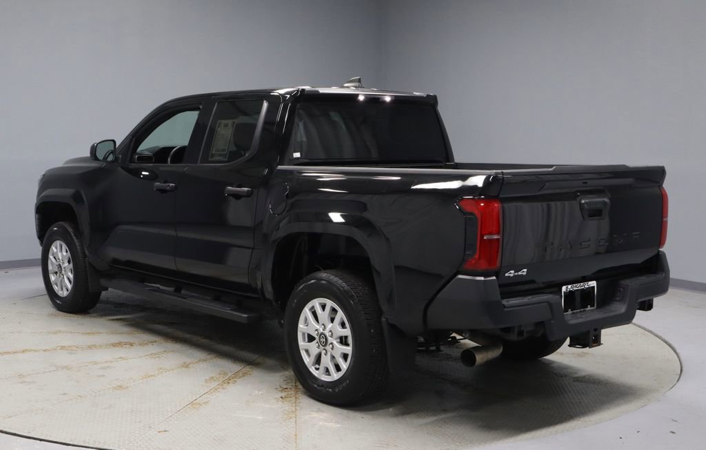 Used 2024 Toyota Tacoma SR AWD/4WD image 8