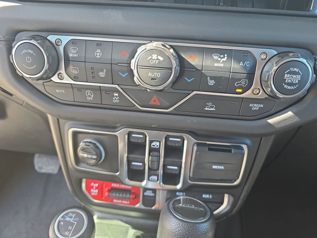 New 2026 Jeep Gladiator Mojave image 21