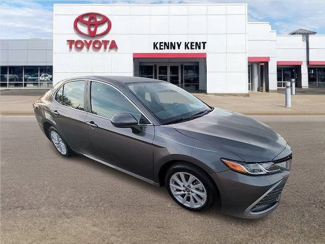 Certified 2024 Toyota Camry LE FWD image 1
