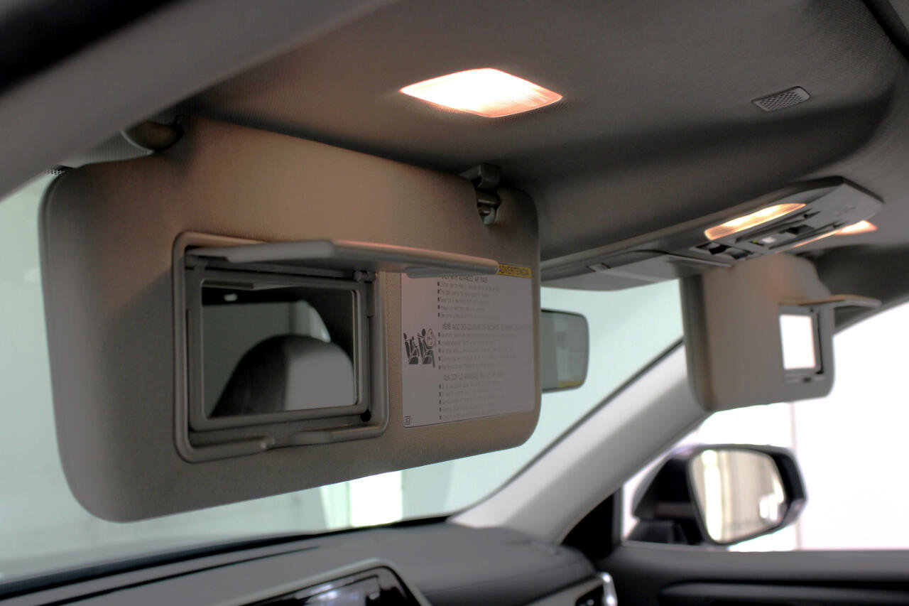Used 2021 Toyota Highlander XLE image 71