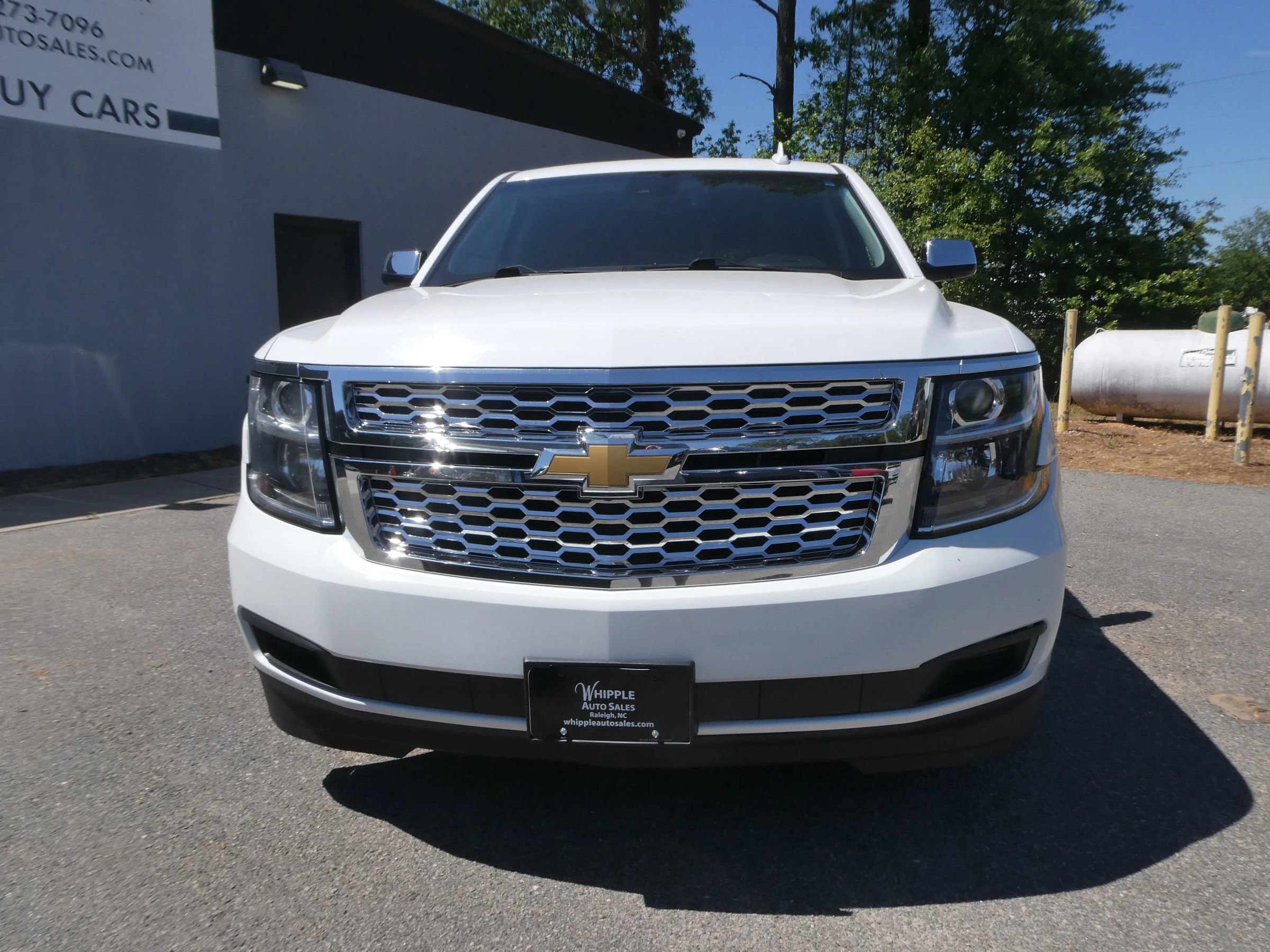 Used 2020 Chevrolet Suburban LT AWD/4WD image 2