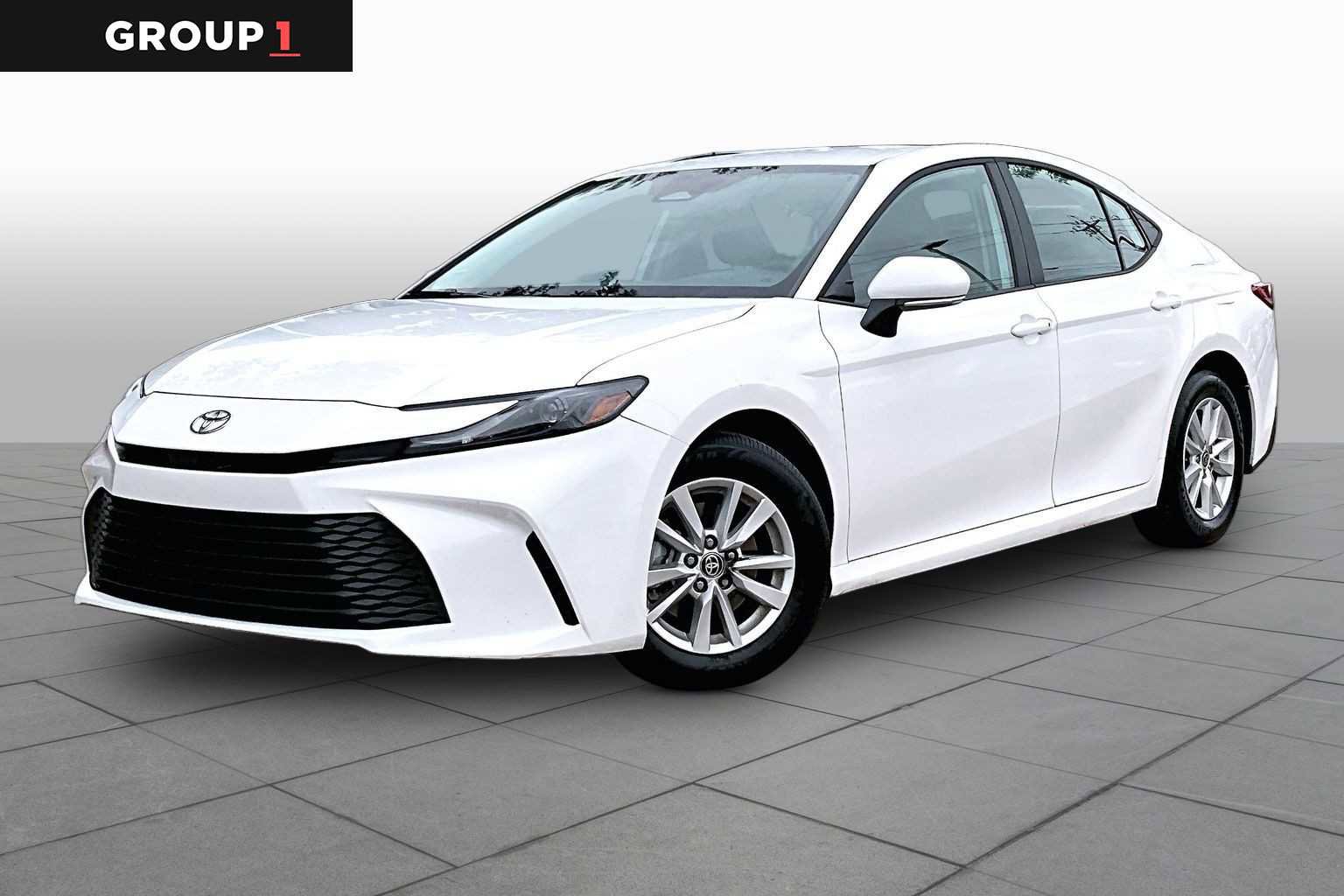 Used 2026 Toyota Camry LE FWD image 1