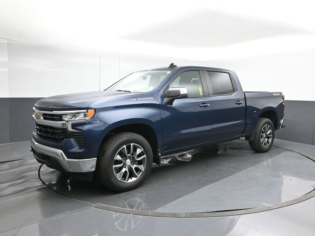 Used 2023 Chevrolet Silverado 1500 LT image 2