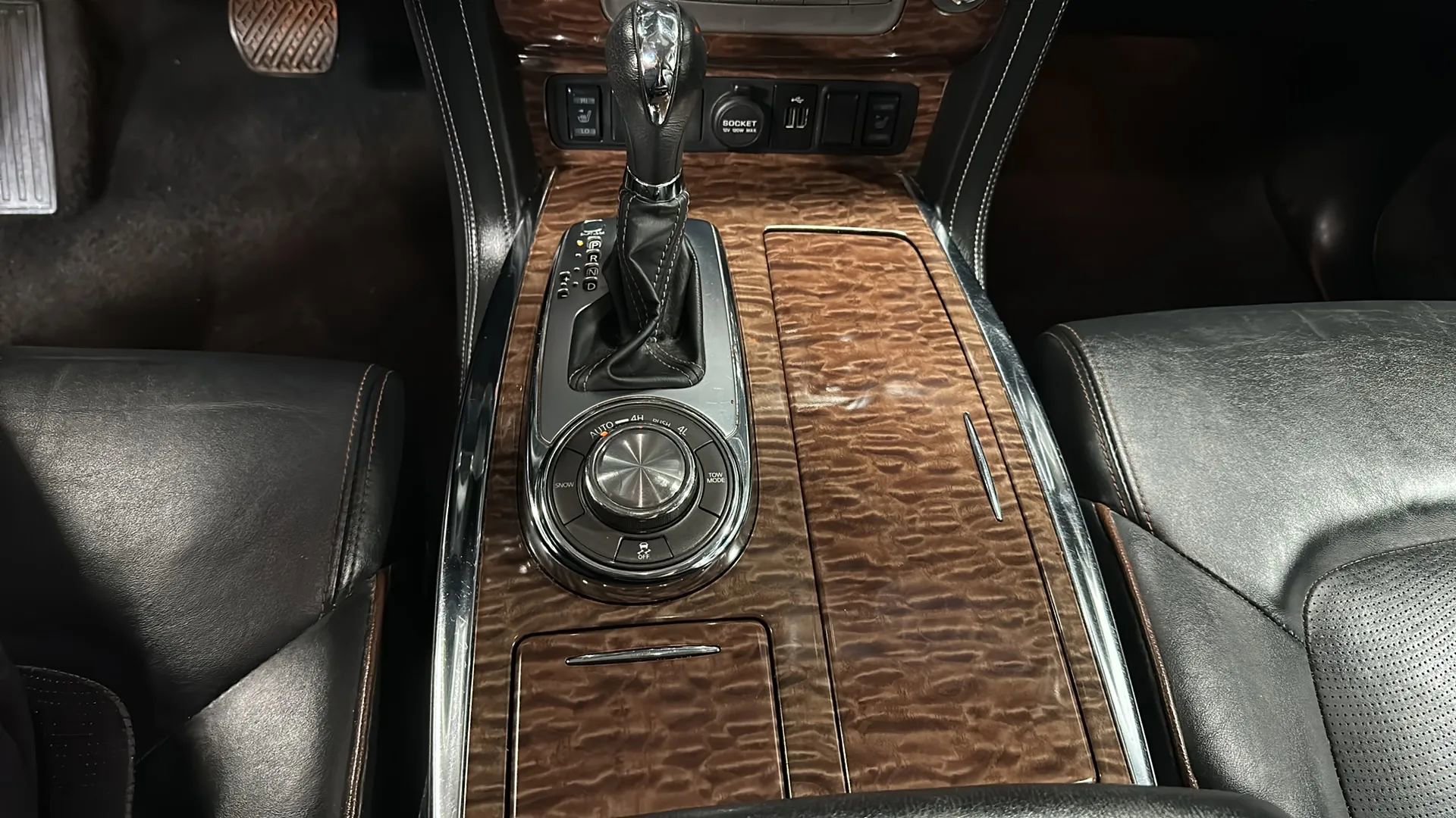 Used 2019 Nissan Armada SL w/ Premium Package image 31