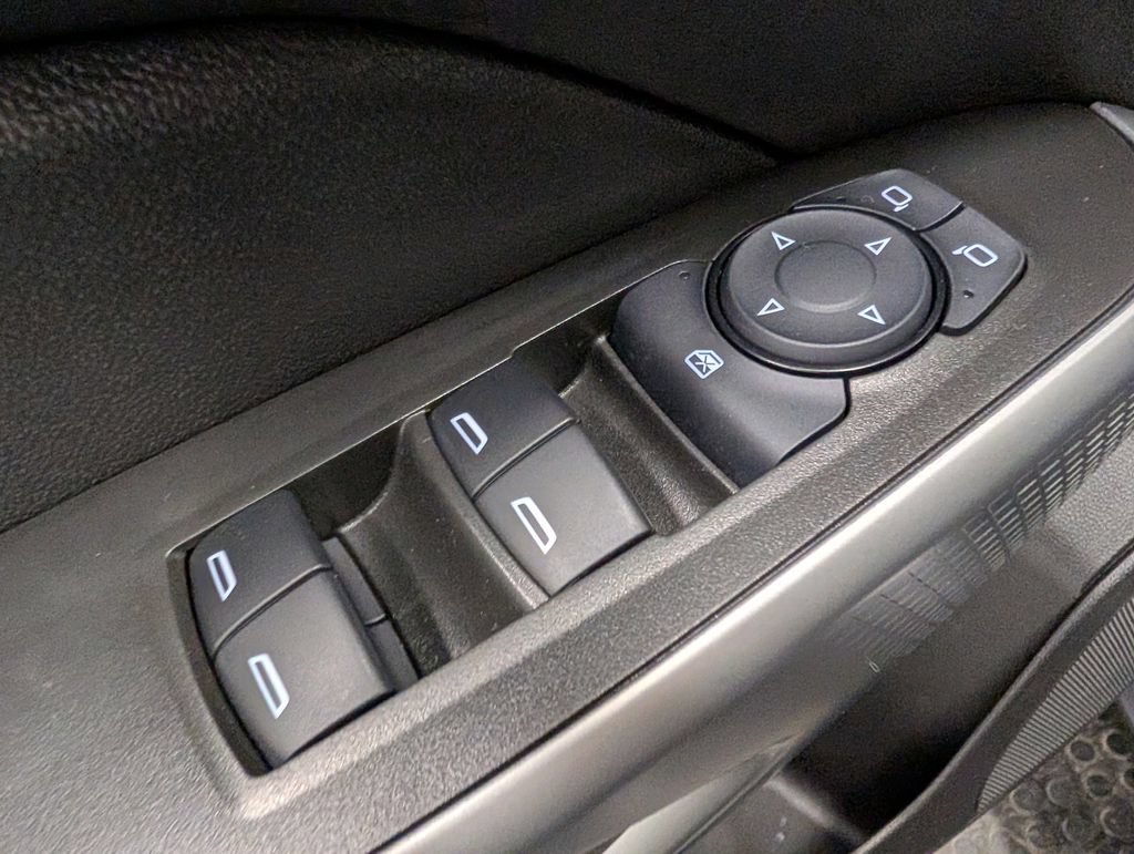 Used 2025 Chevrolet Trax RS w/ Driver Confidence Package FWD image 10