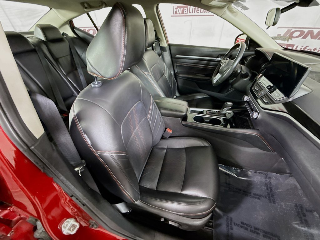 Certified 2023 Nissan Altima 2.5 SR w/ SR Premium Package FWD image 32