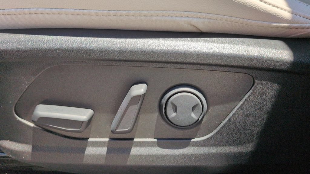 Used 2024 Hyundai Tucson SEL w/ Convenience Package FWD image 16