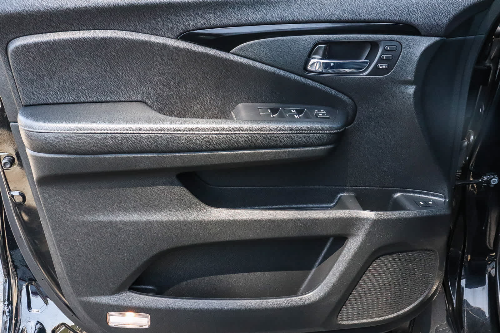 Used 2019 Honda Pilot Elite image 34