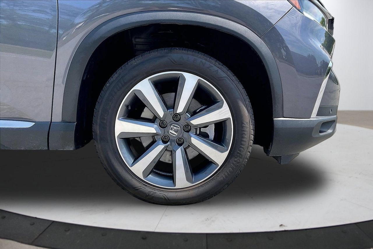 Used 2025 Honda Pilot Elite image 37