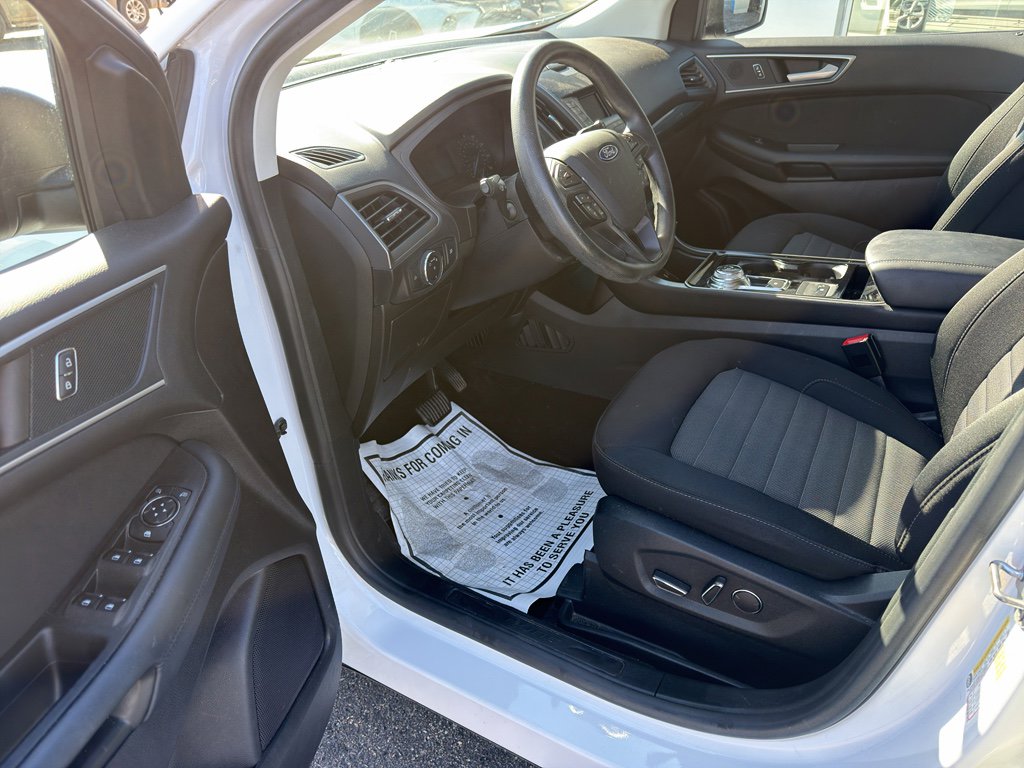 Used 2019 Ford Edge SE w/ SE Fleet Driver's Package FWD image 8