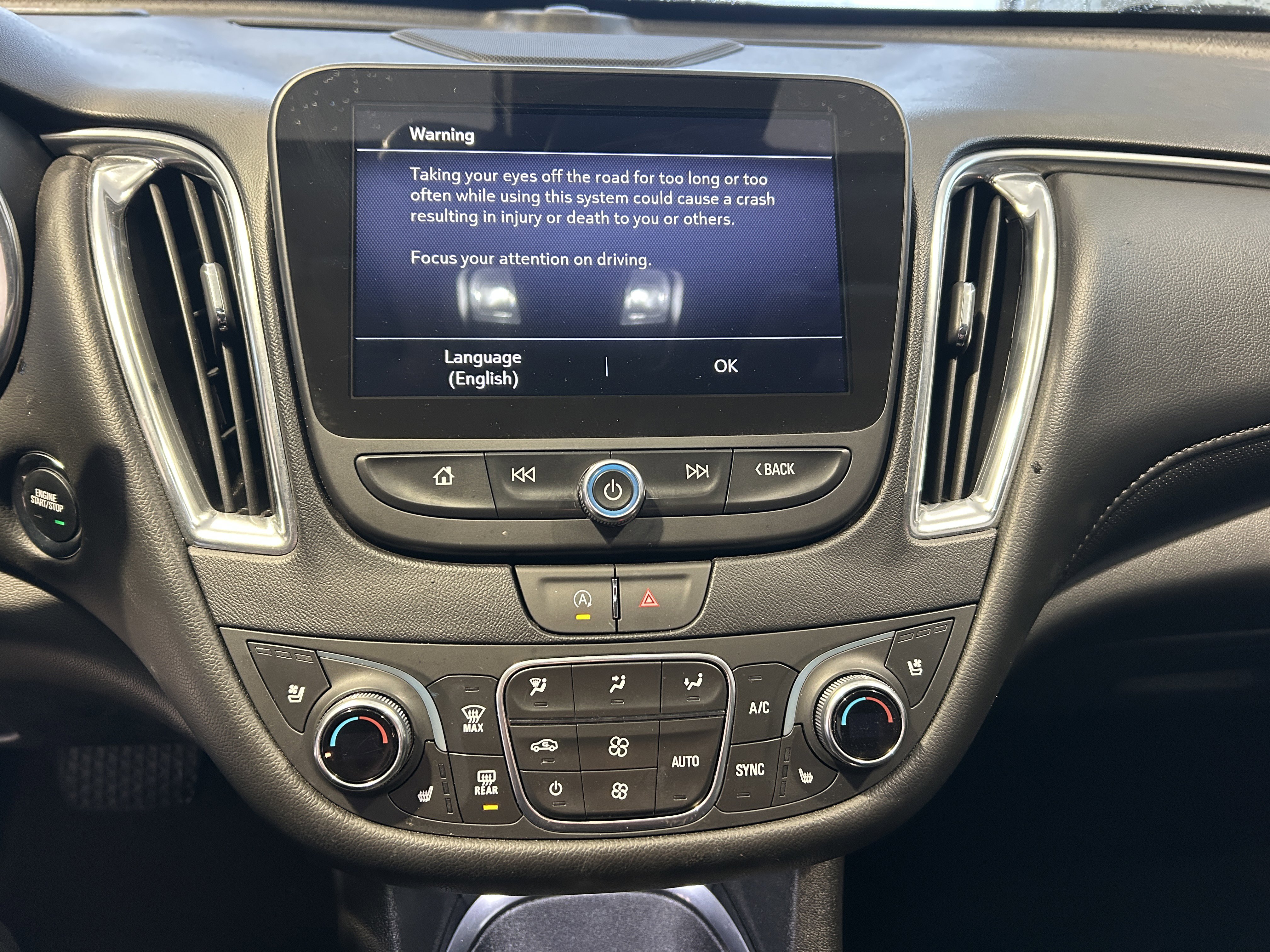 Used 2024 Chevrolet Malibu LT image 13