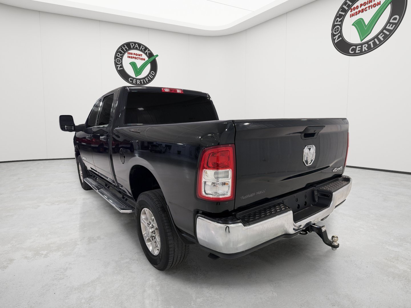 Used 2024 RAM 2500 Big Horn w/ Bed Utility Group AWD/4WD image 3