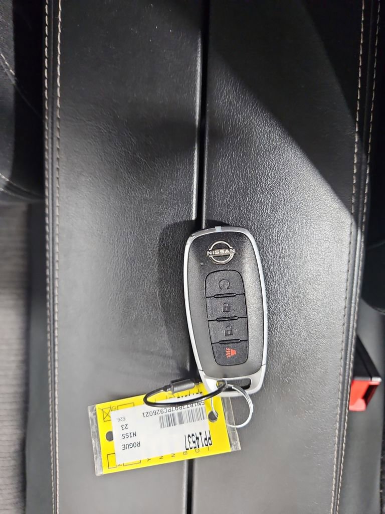 Certified 2023 Nissan Rogue SV FWD image 29