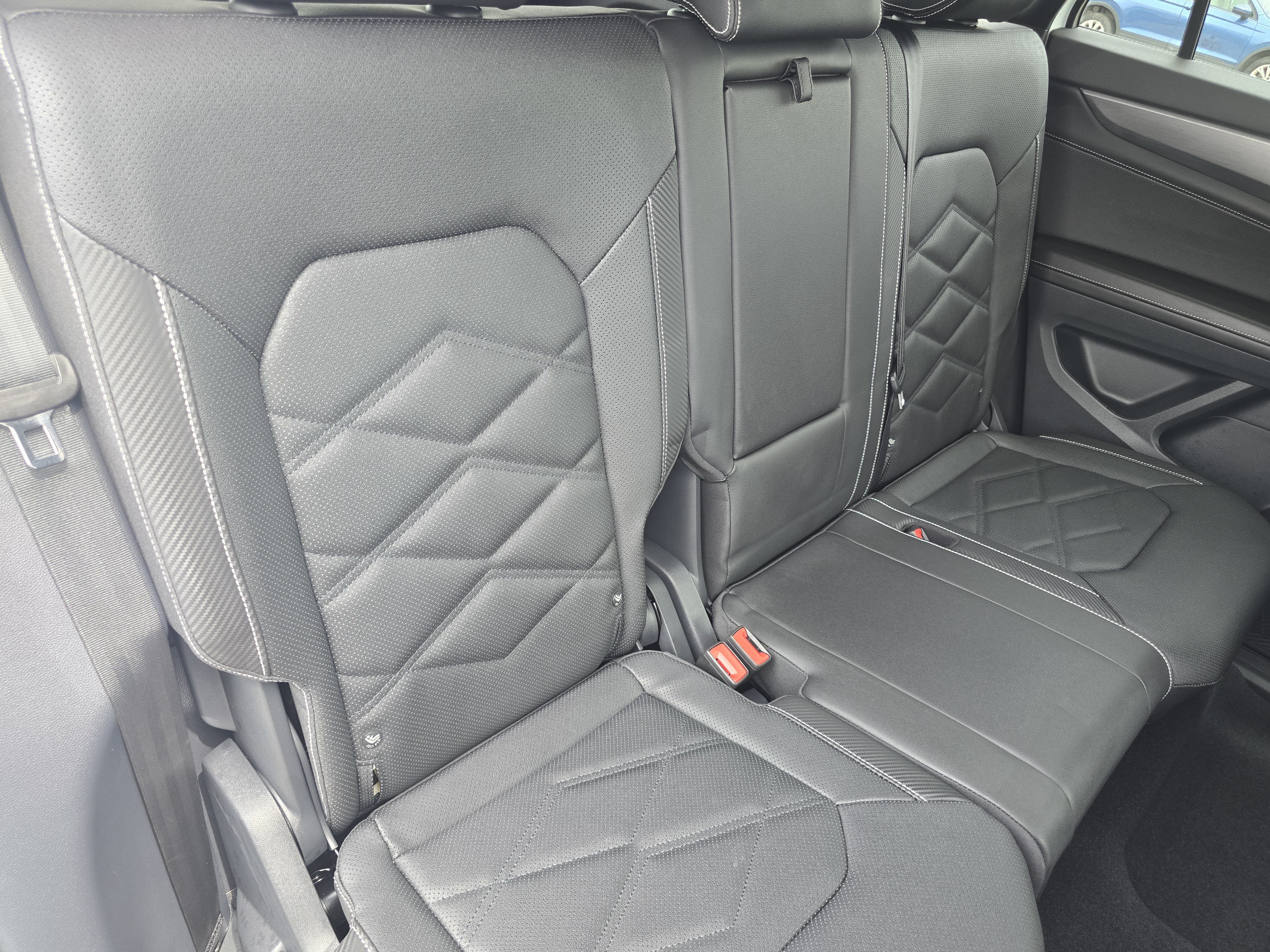 New 2026 Volkswagen Atlas Cross Sport SE AWD/4WD image 18