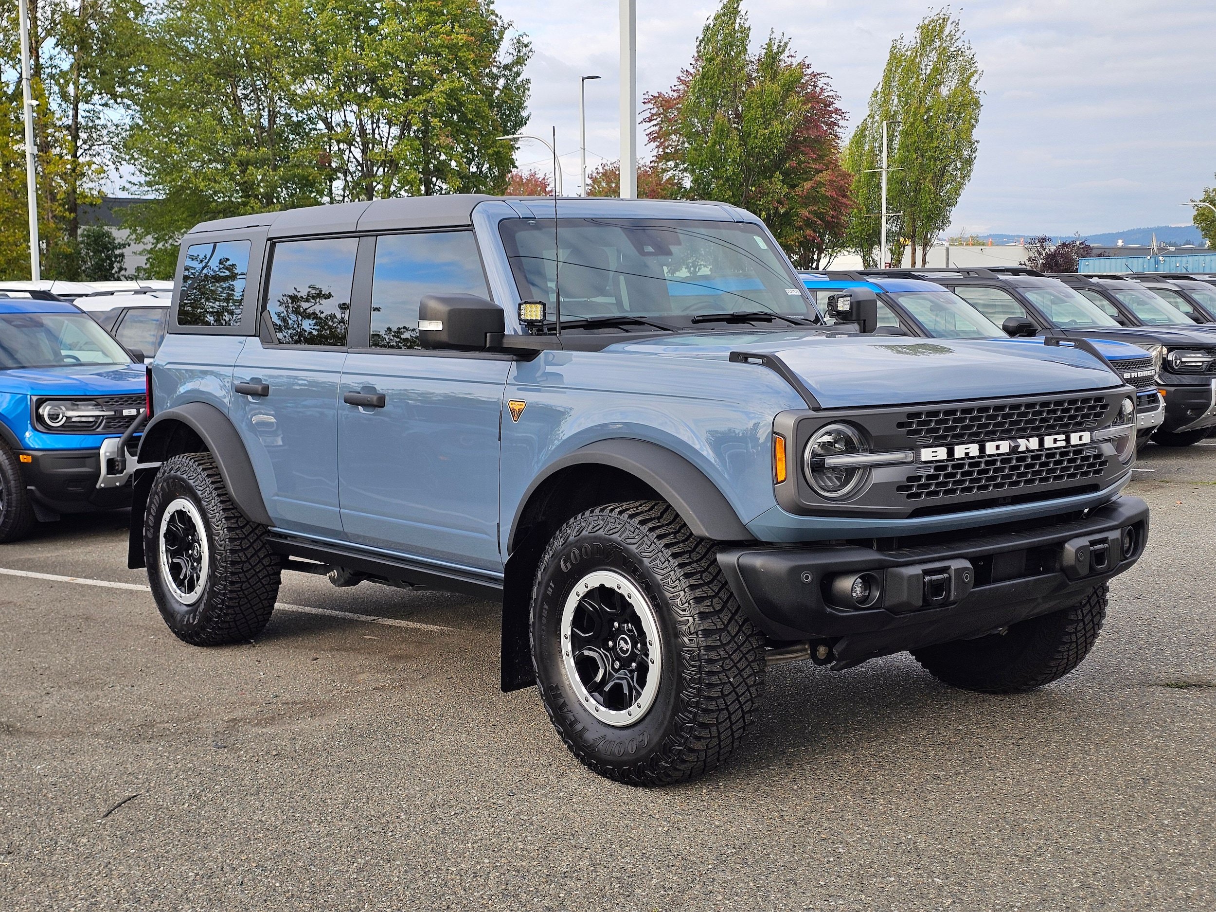 Certified 2023 Ford Bronco Badlands AWD/4WD image 3