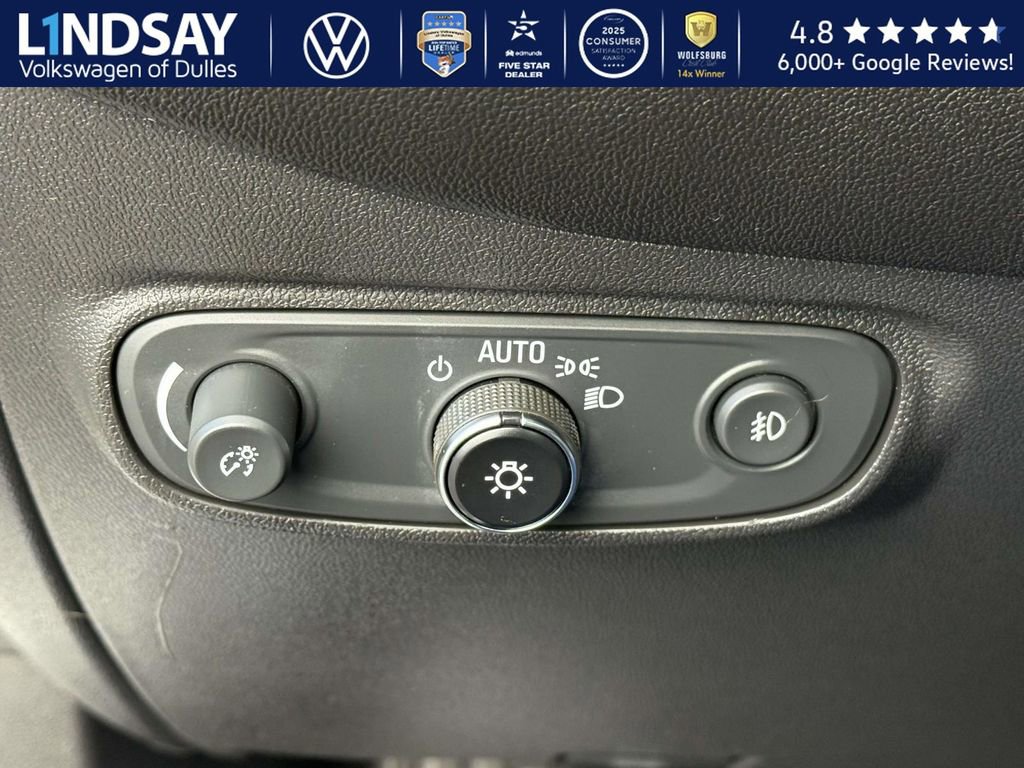 Used 2020 Chevrolet Equinox Premier image 25