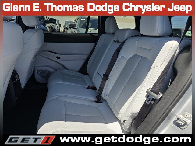 New 2026 Jeep Cherokee Laredo AWD/4WD image 12
