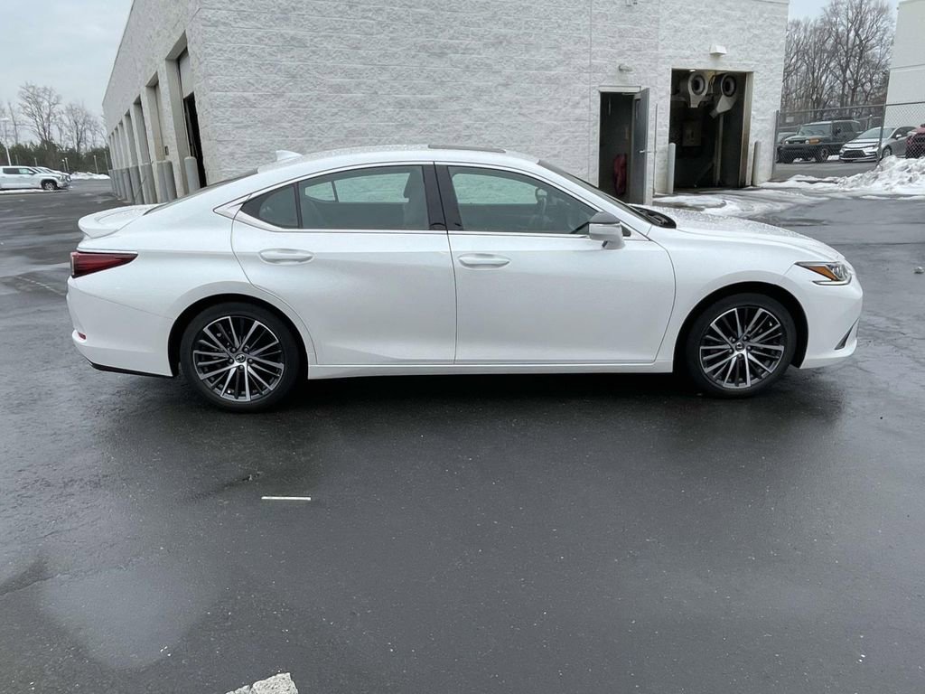 Used 2024 Lexus ES 350 350 image 12