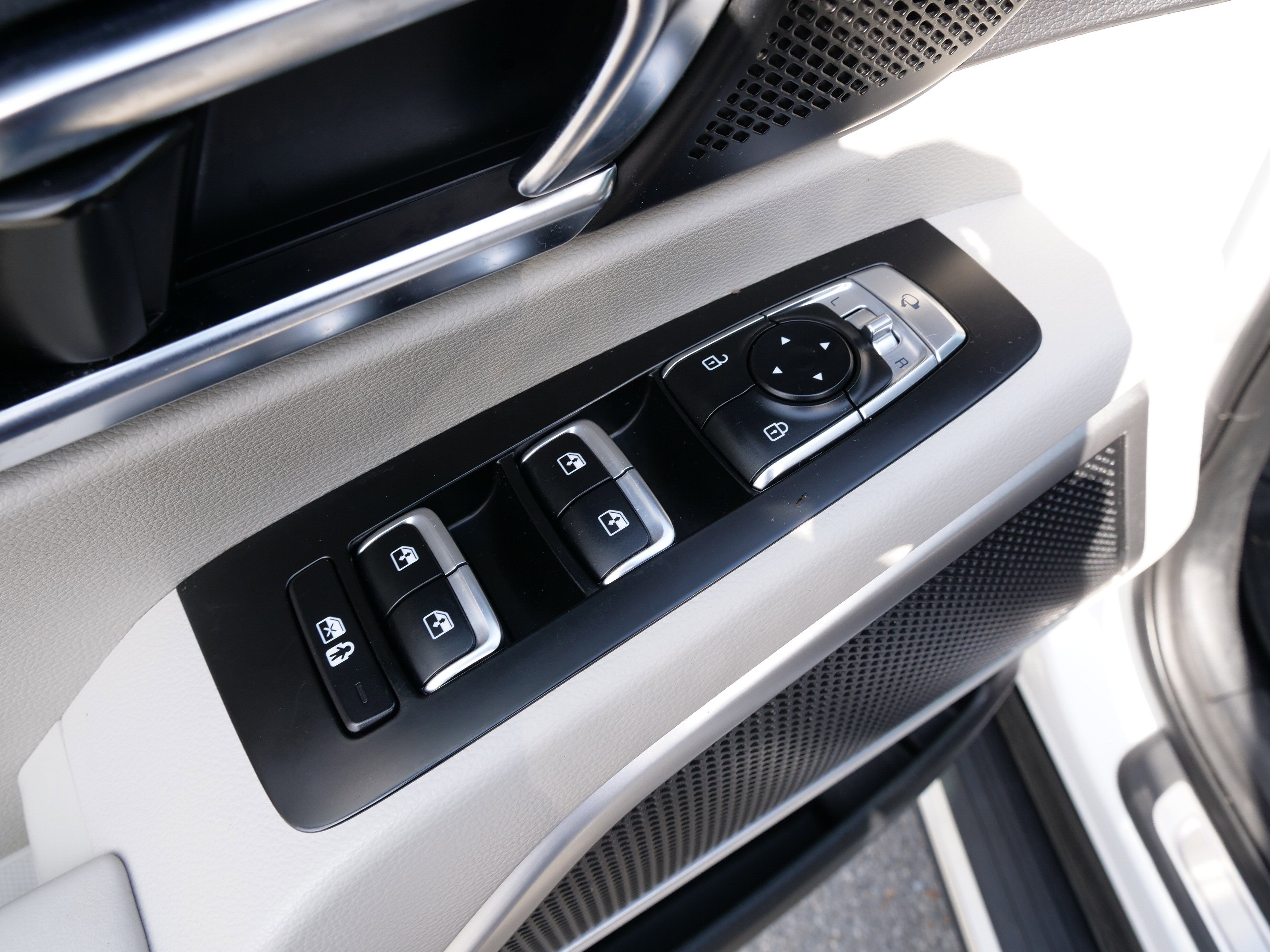 Used 2021 Kia Telluride EX w/ EX Premium Package image 19