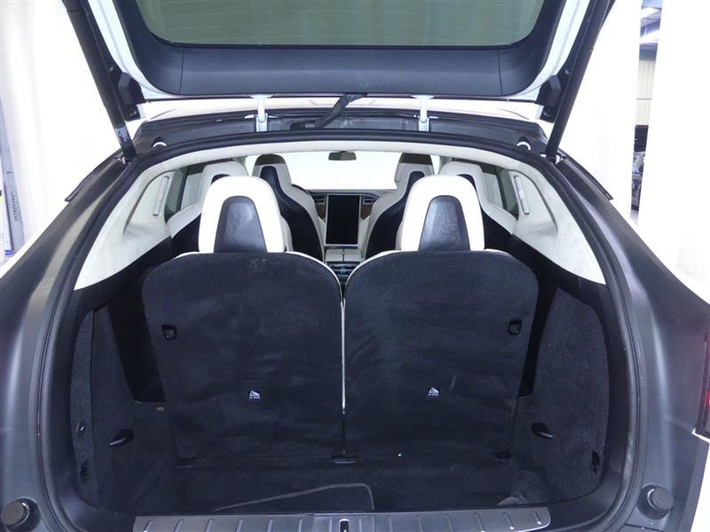 Used 2017 Tesla Model X 100D AWD/4WD image 29