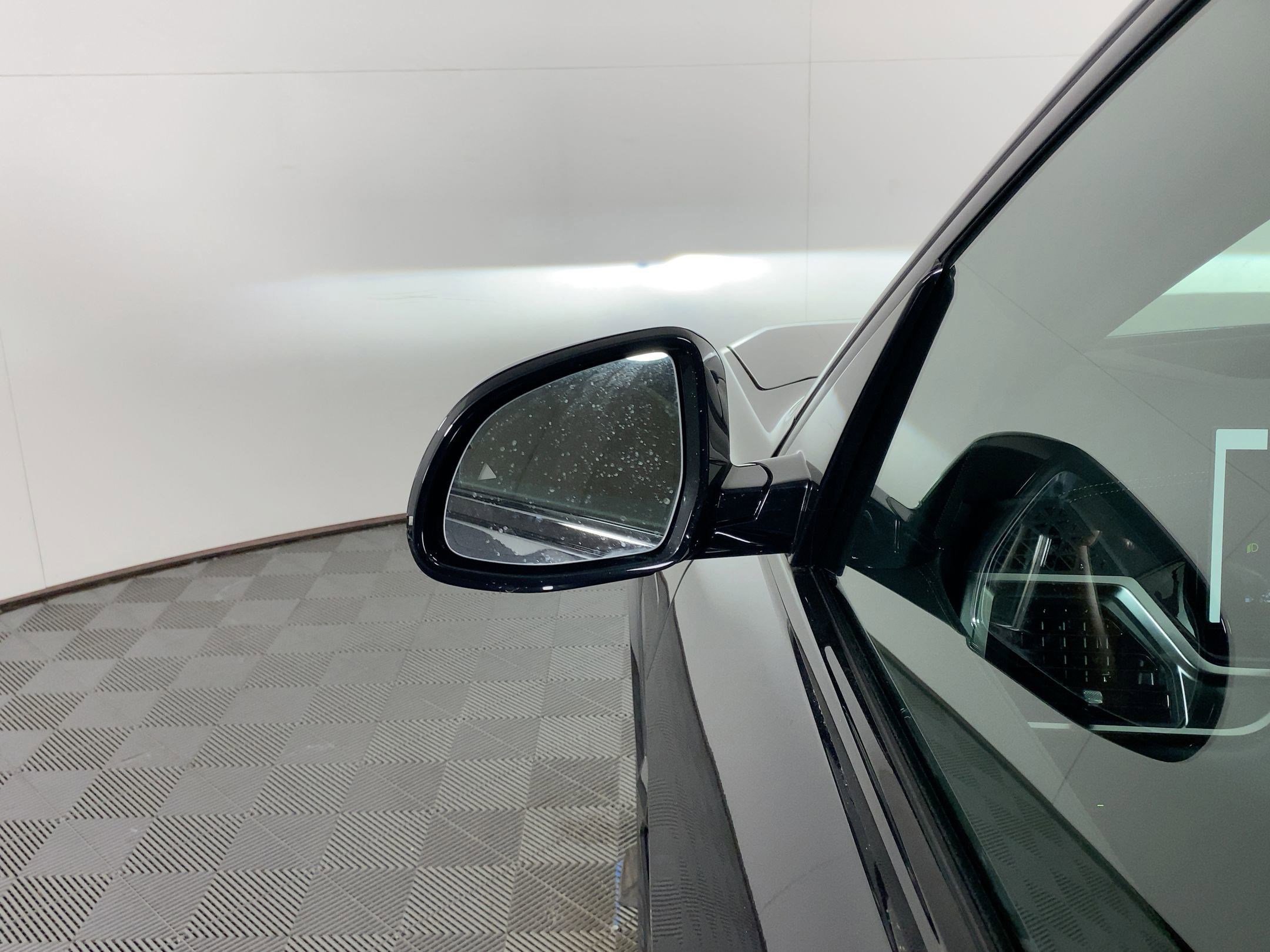 Used 2026 BMW X5 xDrive50e w/ M Sport Package image 20