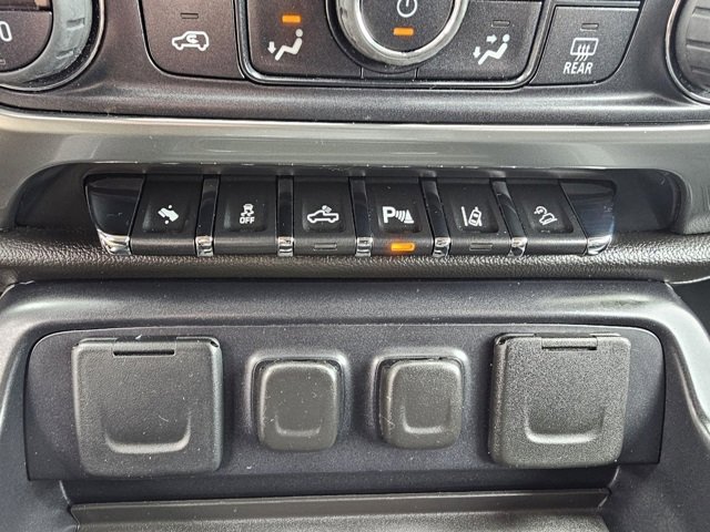 Used 2014 Chevrolet Silverado 1500 LTZ Z71 w/ LTZ Plus Package image 26