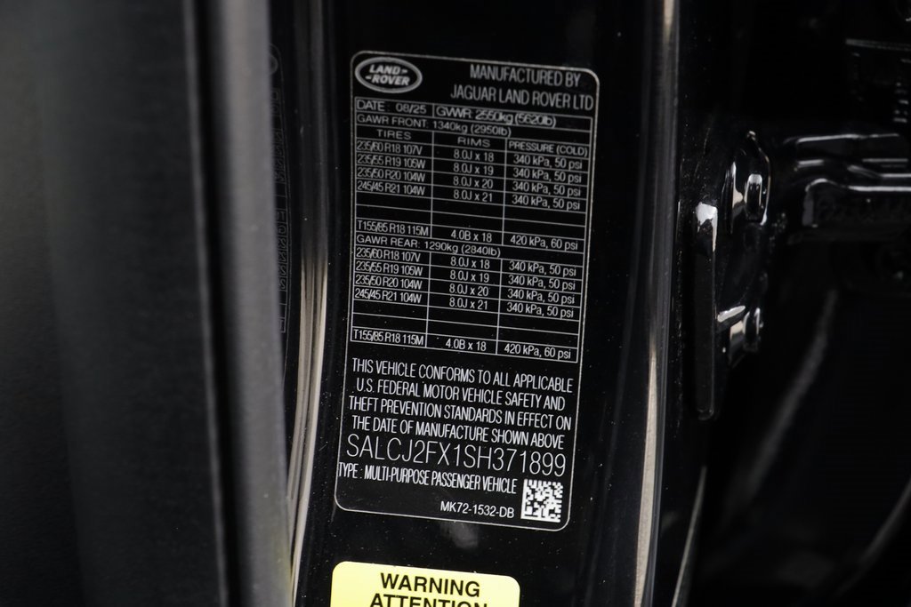 New 2025 Land Rover Discovery Sport S image 25