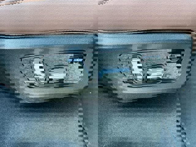 Used 2024 BMW X7 xDrive40i image 19