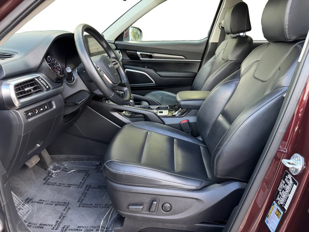 Used 2022 Kia Telluride S AWD/4WD image 16