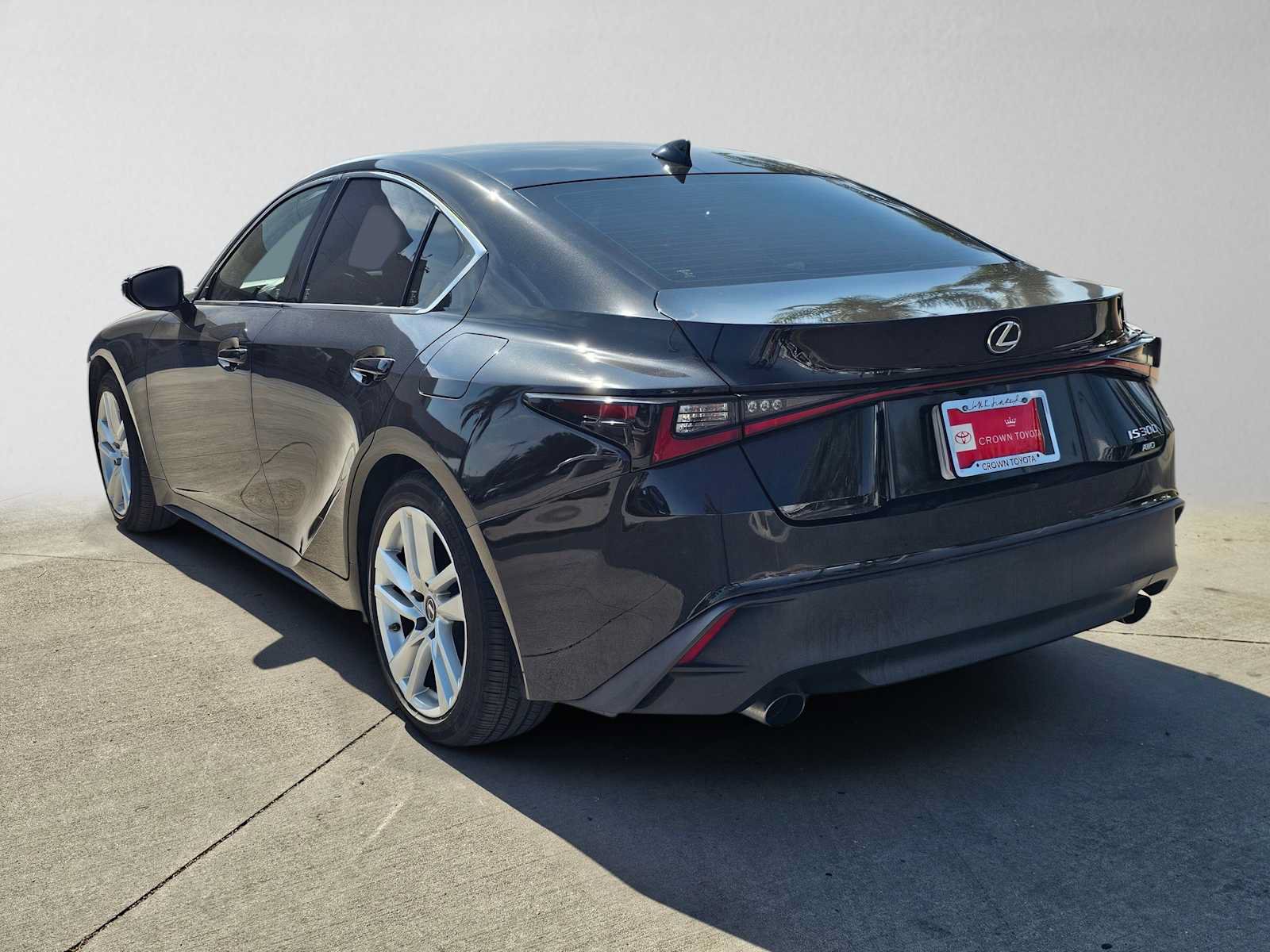 Used 2022 Lexus IS 300 AWD image 5
