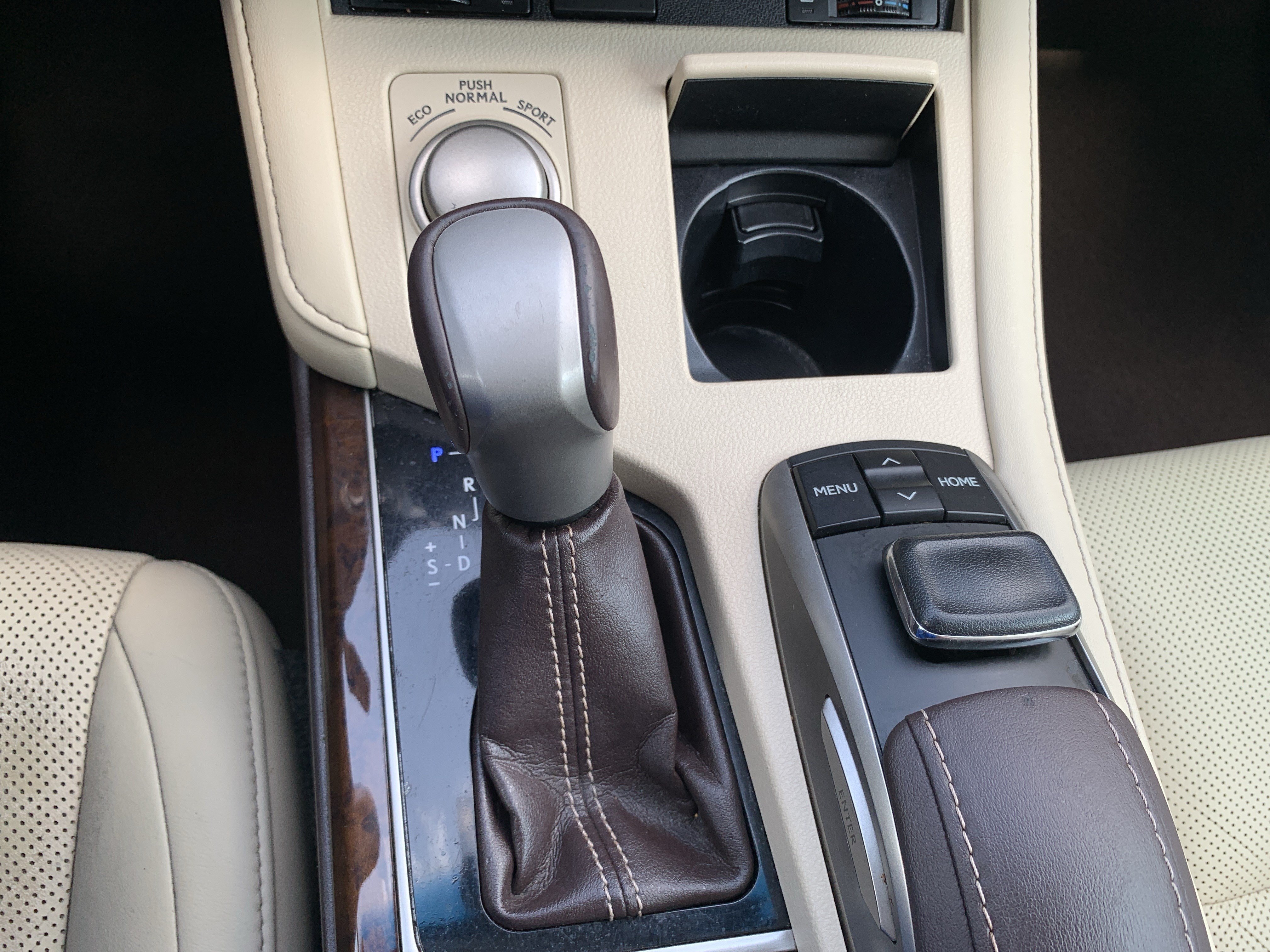 Used 2016 Lexus ES 350 w/ Luxury Package w/Wood Trim FWD image 26