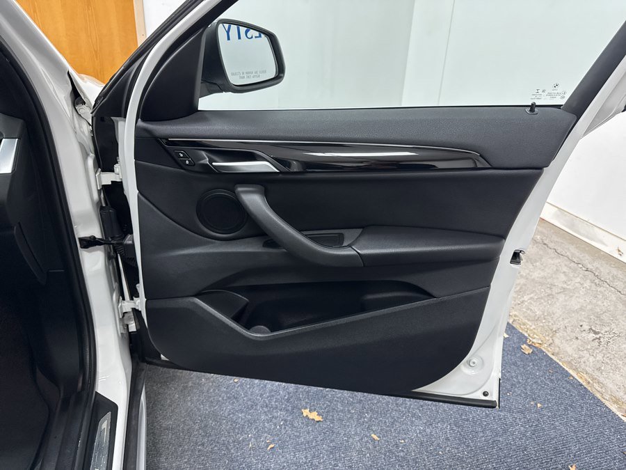 Used 2018 BMW X1 xDrive28i w/ Convenience Package image 17