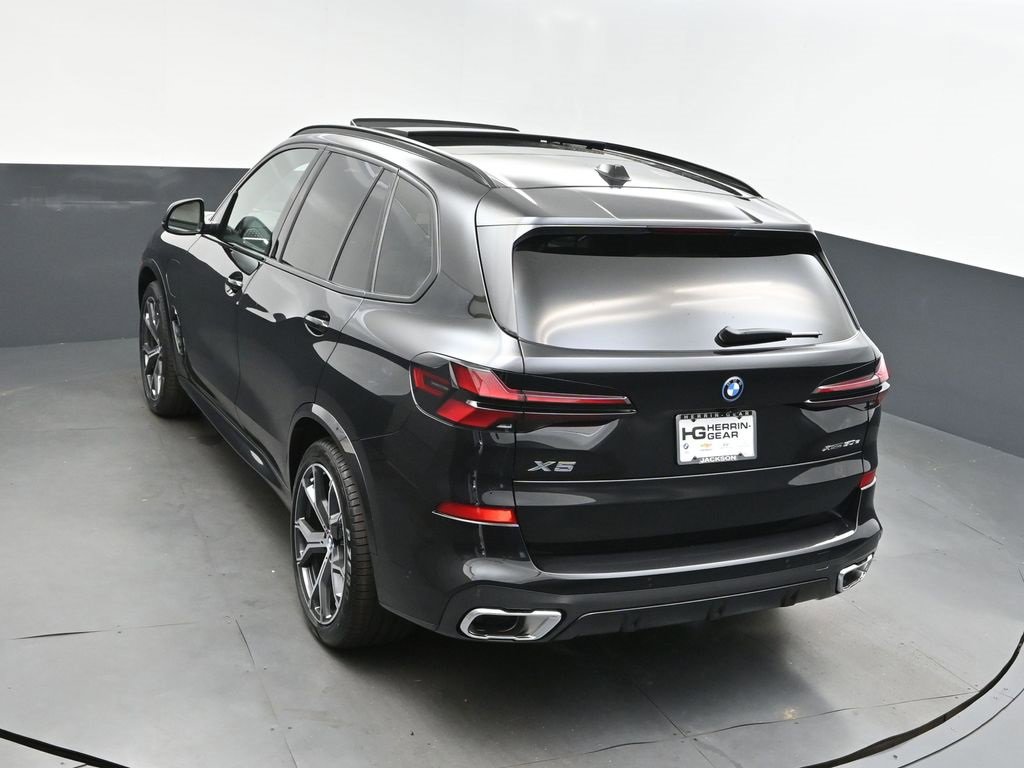 New 2026 BMW X5 xDrive50e image 33
