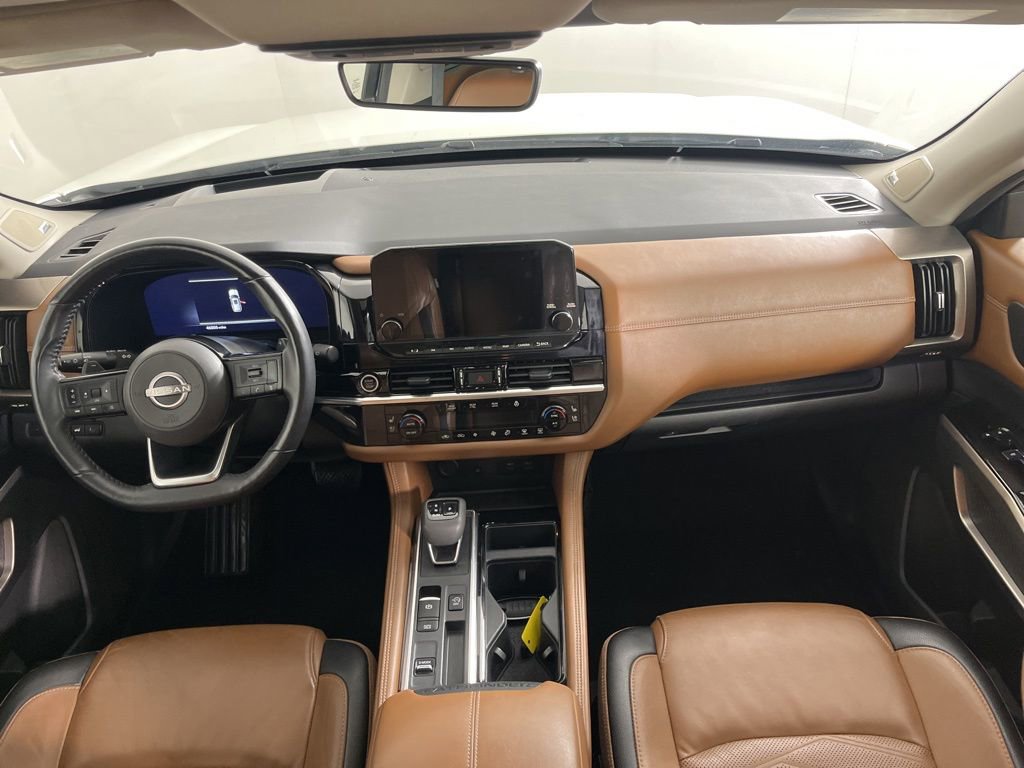 Used 2024 Nissan Pathfinder Platinum w/ Cargo Package image 19