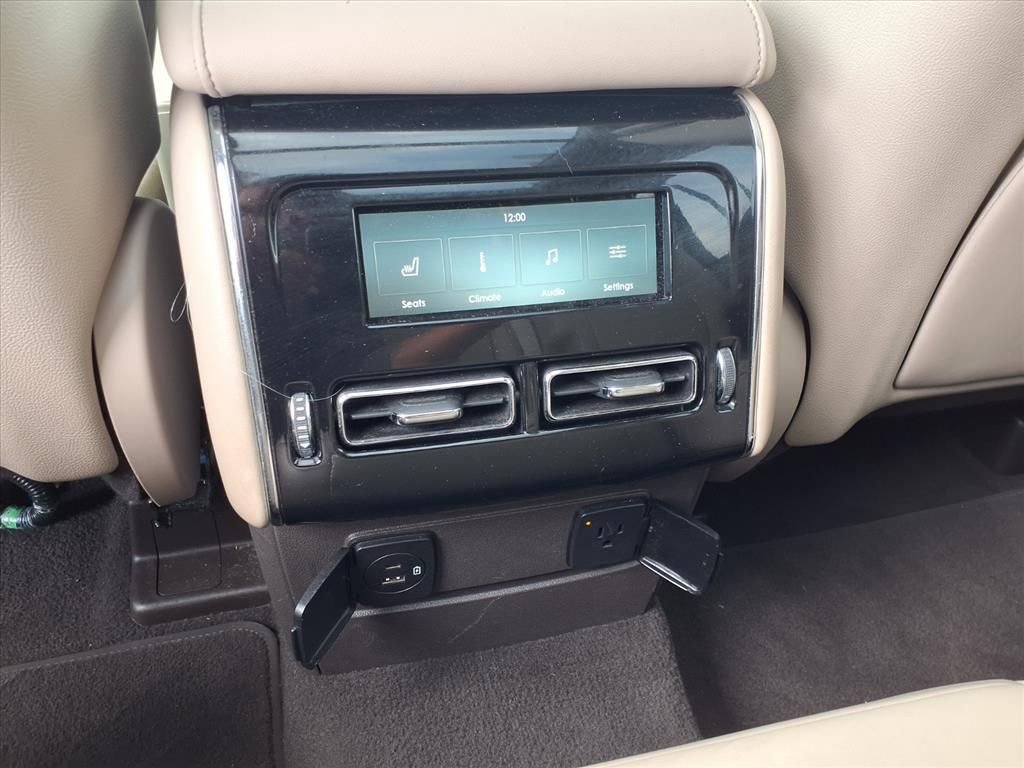 Certified 2020 Lincoln Aviator Reserve w/ Equipment Group 201A image 16