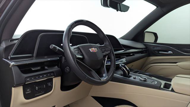 Used 2023 Cadillac Escalade ESV Premium Luxury w/ Performance Package AWD/4WD image 27